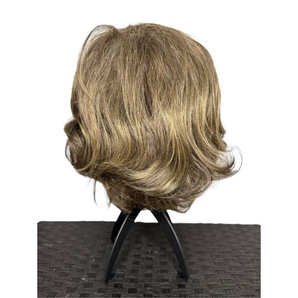 12” Honey Blonde Synthetic Wig Wavy Short Hair Halloween NEW - Picture 1 of 7
